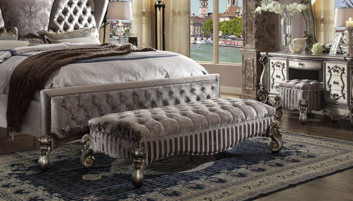 Sgabello di design in pelle tessuto di lusso Chesterfield Poggiapiedi Pouf Chesterfield.