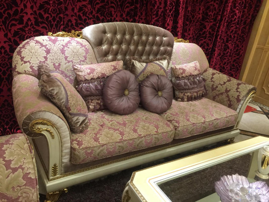 Set divano composto da 3+1+1 posti. Design Sofà, imbottiture. Divani classici.