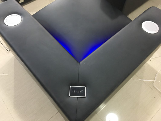 Soggiorno Divano Designer Divano Illuminato Stazione USB Divano ad angolo