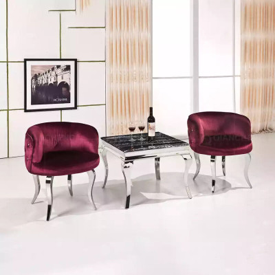 Elegante tavolino da salotto, tavolino design, tavolo da soggiorno, tavolino da giornale