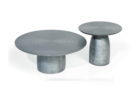 Tavolino in acciaio inossidabile, design di mobili in stile moderno e di lusso per il soggiorno.