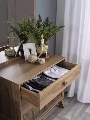 Comò completo con specchio in legno marrone 2 pezzi armadio per la cameretta.