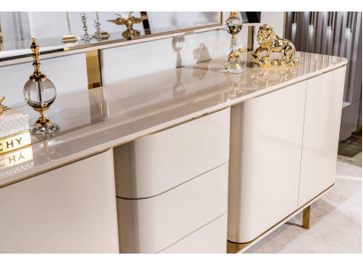 Sala da pranzo completa con tavolo 4 sedie credenza specchio set 7 pezzi.