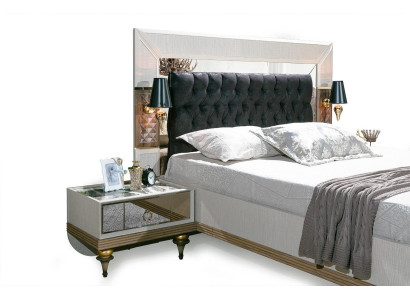 Tavolino di lusso, comodino, design del tavolino, tavolino accessorio, tavoli da camera, consolle.   Tavolino di lusso, comodino, design del tavolino, tavolino accessorio, tavoli da camera, consolle.