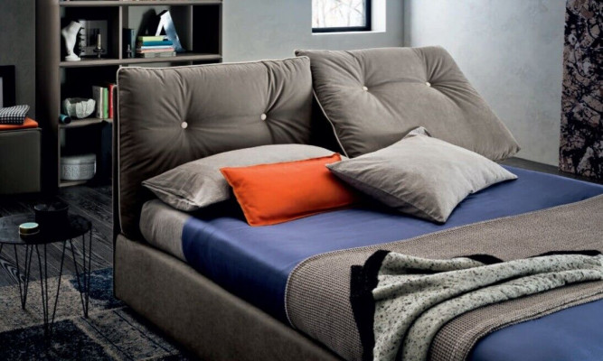 Letto matrimoniale in legno design 180x200cm Nuovo letto di lusso camera da letto Tessuto Imbottito