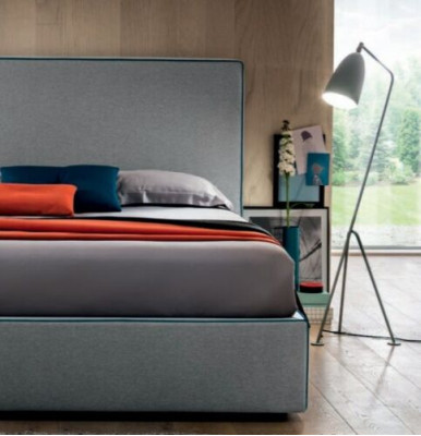 Lusso tessile per letti d'hotel imbottiti in tessuto italiano da designer in camera da letto.