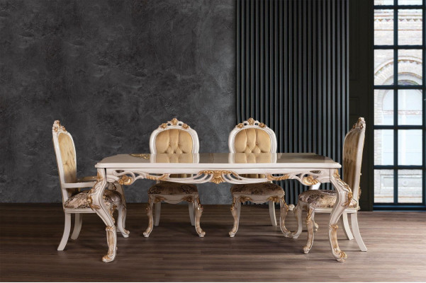 Mobili classici da sala da pranzo beige, tavolo da pranzo design con sedie imbottite Chesterfield.