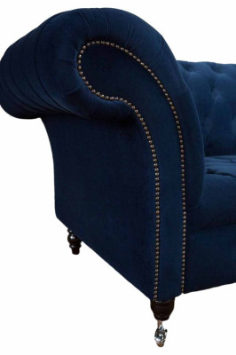 Divano Chesterfield Divani 4 posti in tessuto per il salotto.