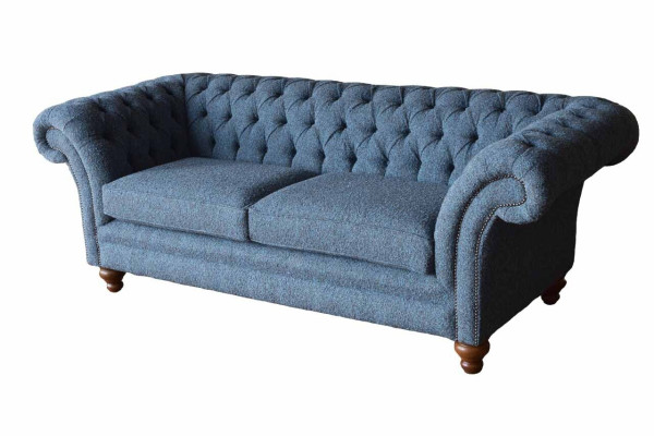 Divano inglese Chesterfield in velluto a tre posti da 230 cm per ufficio.