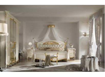 Mobili da camera da letto italiani. Letto di design di lusso. Letti matrimoniali in oro.