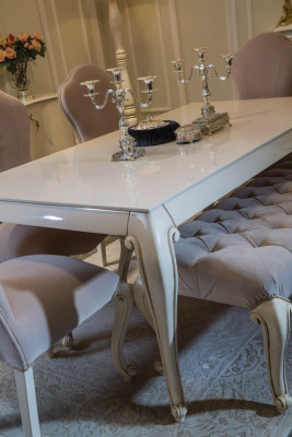 Set da pranzo design, set di arredo 6 pezzi in legno, 4 sedie, tavolo, sgabello, gruppo nuovo.