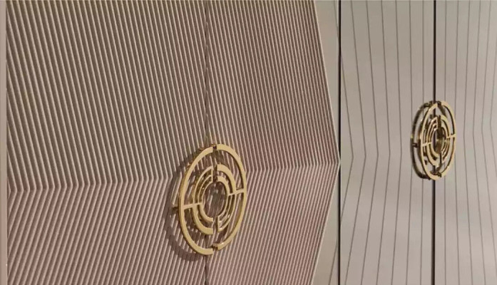 Mobile camera in legno armadio beige in bagno armadi guardaroba in acciaio inox