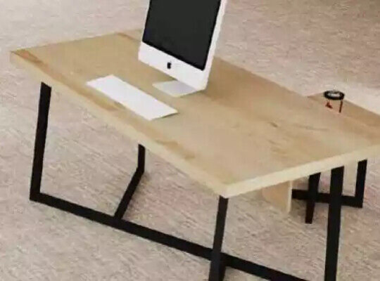 Marrone chiaro Scrivania design Scrivania design Mobili per ufficio Tavoli in legno Nuovi