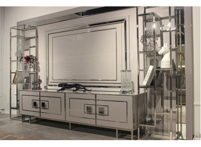 Mobile moderno di lusso in legno con vetro per il soggiorno.