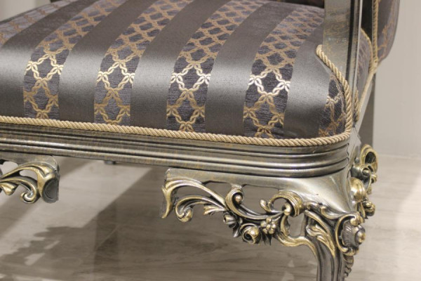 Set di soggiorno, divano in colori naturali, design di mobili imbottiti, tavolino da caffè.