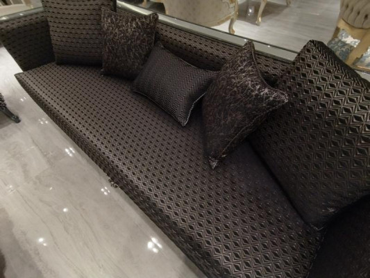 Deluxe set da soggiorno divano e poltrona. Divano premium e poltrona Nuovo marrone.