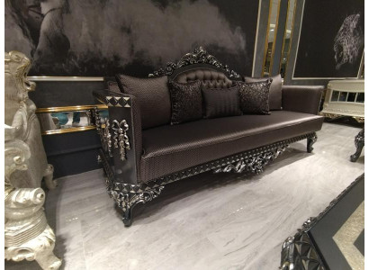 Sofà elegante a tre posti Divano moderno a tre posti Elegante divano a tre posti marrone