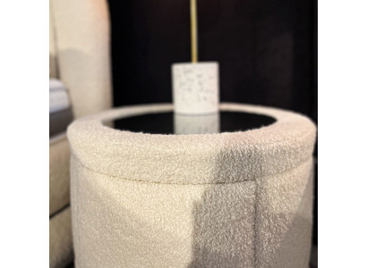 Comodino bianco Camera da letto Mobili Struttura in legno Tavolino in vetro design