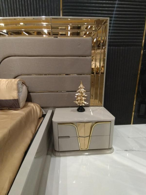 Camera da letto Letto completo 2 comodini Armadio Comò con specchio