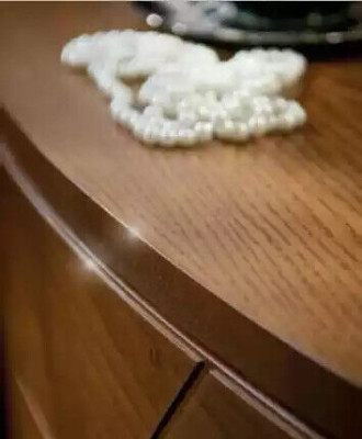 Set camera da letto Letto 2 comodini Design Letti di lusso marrone 3 pezzi.