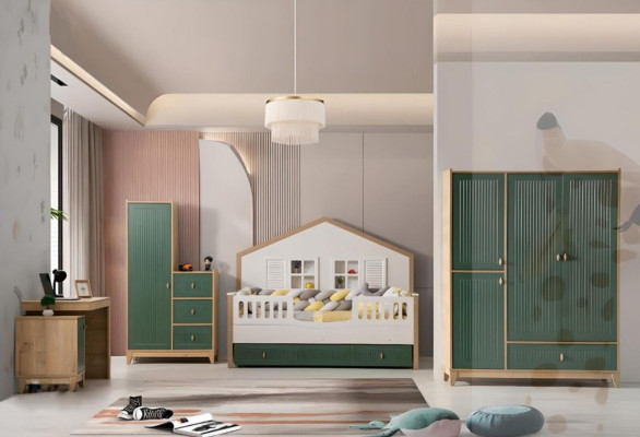 Set per la cameretta dei bambini. Include un letto, 2 armadi e una scrivania.