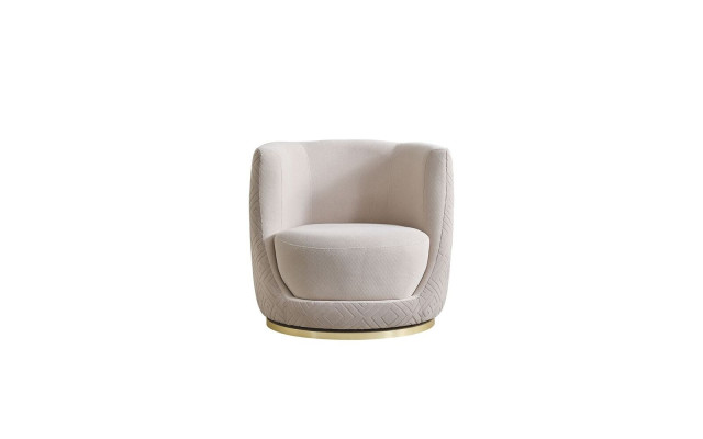 Sedia beige per il soggiorno, design di mobili imbottiti di lusso, elegante poltrona lounge singola.   Sedia beige per il soggiorno, design di mobili imbottiti di lusso, elegante poltrona lounge singola.
