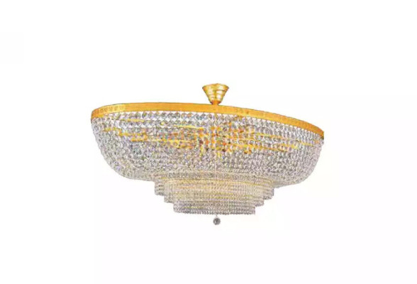 Lampadario di lusso di cristallo dorato lustro.