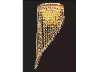 Lussuosi lampadari a soffitto in oro con paralume a lampadario appeso.