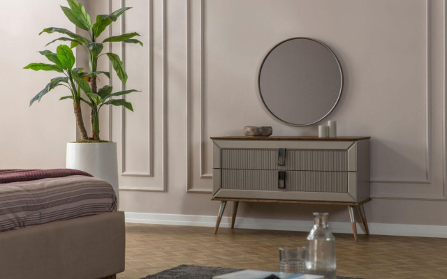 Comò design marrone, specchio tondo di lusso, set di tavoli da toeletta 2 pezzi.