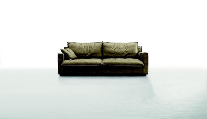Divano di lusso a tre posti, divani a tre posti in pelle di design, stile mobili Prianera.