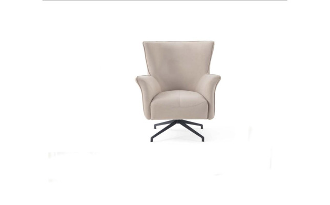 Sedia relax monoposto beige per soggiorno con design, imbottita, con piedi in metallo.