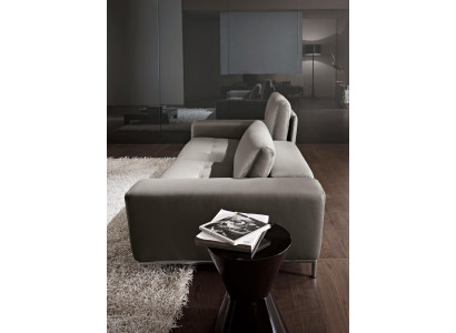 Divano in pelle a tre posti di lusso, divani a tre posti, design del divano grigio Prianera.
