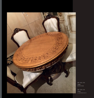 Tavoli da pranzo Tavoli Arredamento rotondo Tavolo da pranzo di lusso Tavolo rotondo in legno massiccio stile Barocco italiano