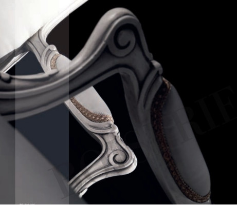 Design della sedia in legno massiccio con braccioli, poltrona di lusso per sala da pranzo, soggiorno, ufficio.