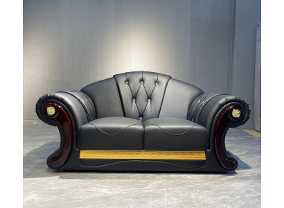Chesterfield divano a due posti; Mobili di design; Divani classici; Arredamento.