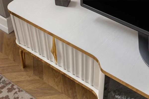Soggiorno Mobile TV basso bianco + oro, mobile tv in MDF e metallo di lusso nuovo.