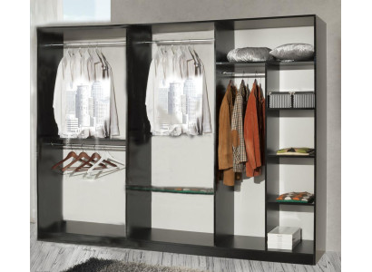 Guardaroba di lusso, armadi in laccato lucido di design, armadi classici.
