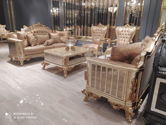 Classico Barocco Rococò Chesterfield Set 5 Pezzi Tavolino Beige Divano Mobili