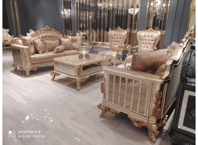 Classico Barocco Rococò Chesterfield Set 5 Pezzi Tavolino Beige Divano Mobili