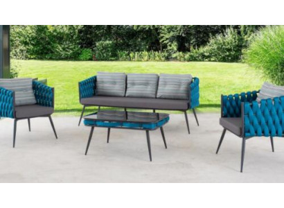 Set da terrazza, set di divani di lusso, divano a tre posti, divano a due posti, tavolino.