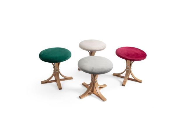 Tavolino con 4 sgabelli arredamento di lusso design dell'arredamento da caffè