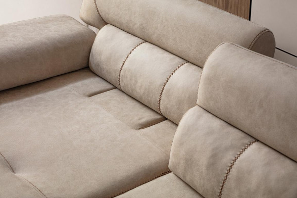 Set soggiorno elegante composto da 2 divani a 3 posti e 2 poltrone, 4 pezzi.