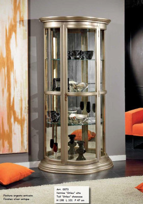 Classico Vetrina in vetro Armadio Vetrina in legno Soggiorno di lusso Marrone Madia
