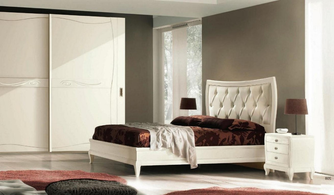 Camera da letto Letto Comodino Letti matrimoniali Set di biancheria da letto Struttura letto Set di letti 3 pezzi.