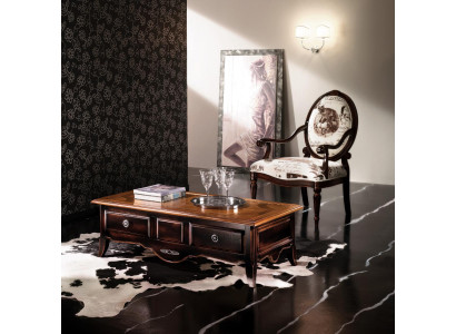 Tavolino classico da salotto in legno massiccio stile barocco.