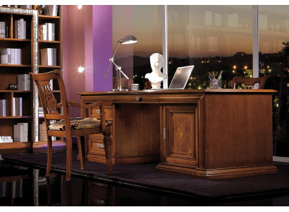 Scrivania da designer Tavolo Mobili da ufficio Scrivanie in legno massello Tavoli in Italia.