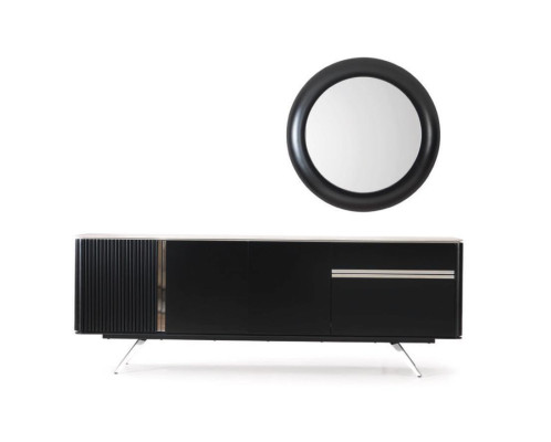 Set da pranzo di design in loft di lusso composto da 7 pezzi con tavolo, credenza e 4 sedie.
