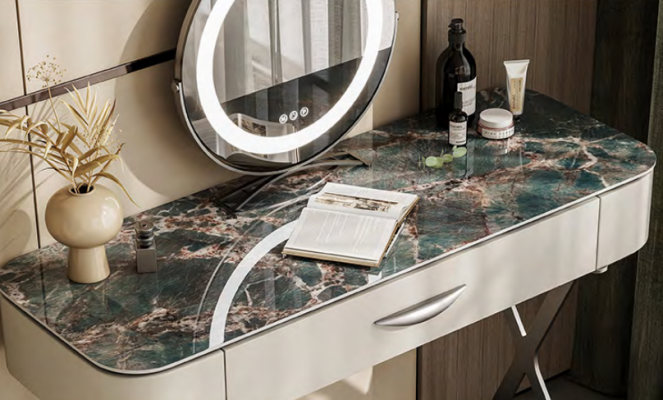 Tavolo trucco bianco con specchio designer tavolo cosmetico con cassetti.