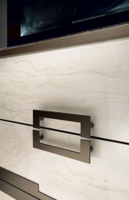 Camera da letto Letto Comodino Comò Specchio Letto imbottito Letto matrimoniale Set 5 pezzi.