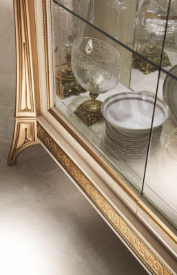Vetrina Armadio Vetrine classiche Armadi soggiorno Credenza arredoclassico